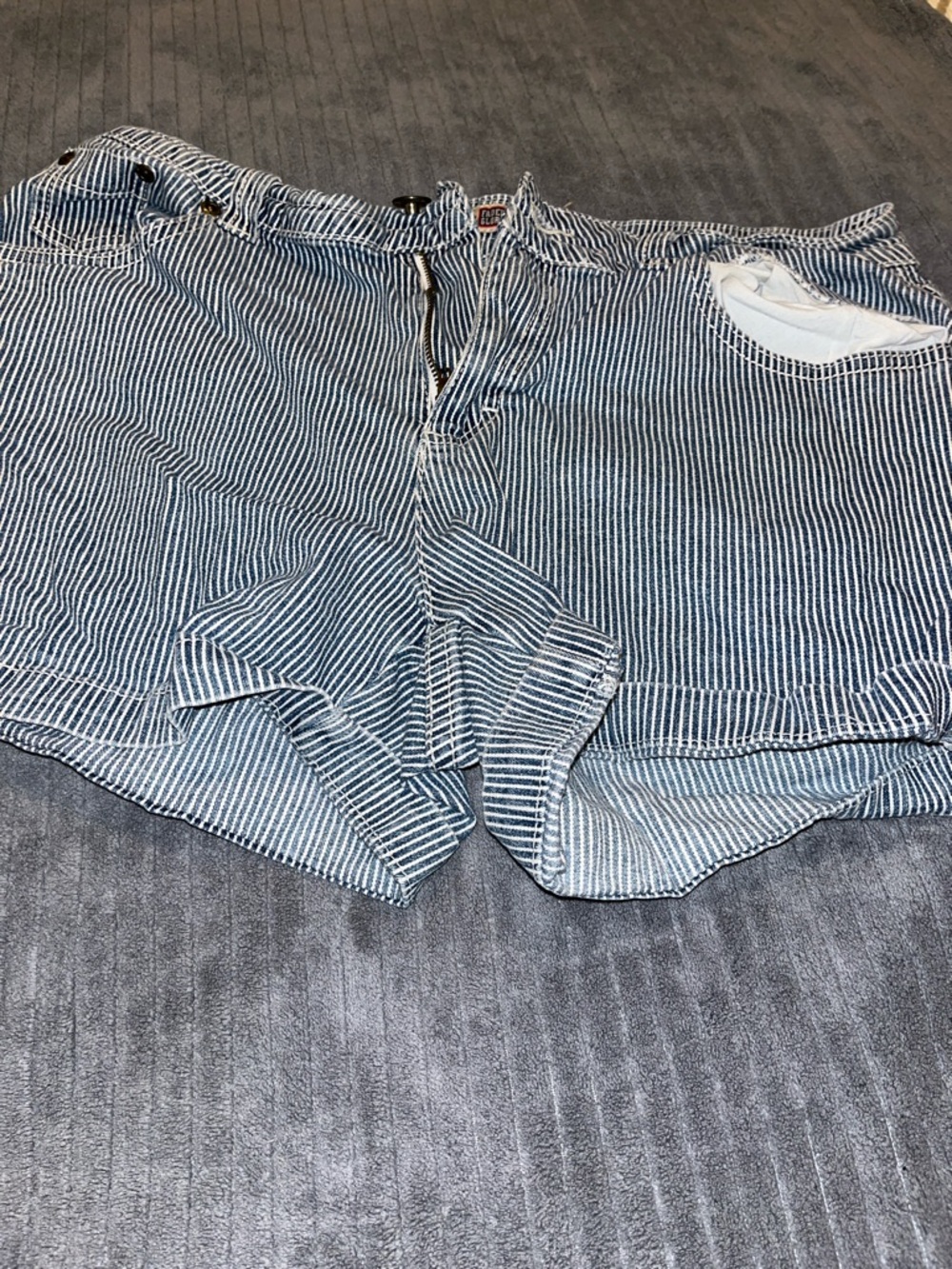 Faded Glory Blue and White Striped Jean Shorts